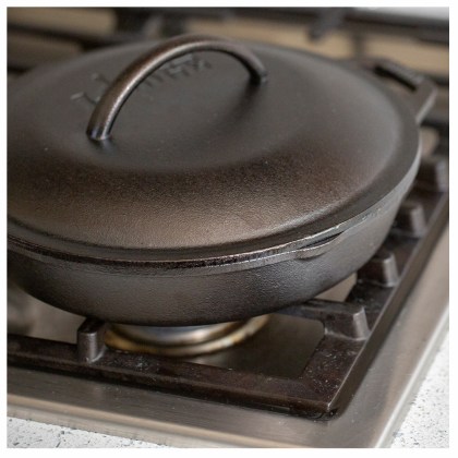LODGE-Cast-Iron-Lid-26,04-cm-02