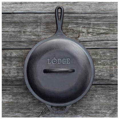 LODGE-Cast-Iron-Lid-26,04-cm-04