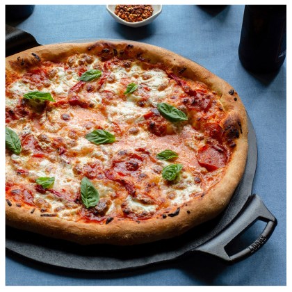 LODGE-Cast-Iron-Pan-for-Pizza-39,40-cm-04