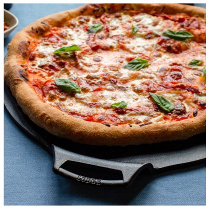 LODGE-Cast-Iron-Pan-for-Pizza-39,40-cm-05