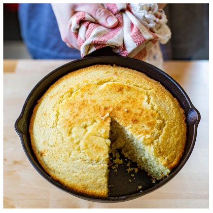 LODGE Cast Iron Skillet 22.86 cm