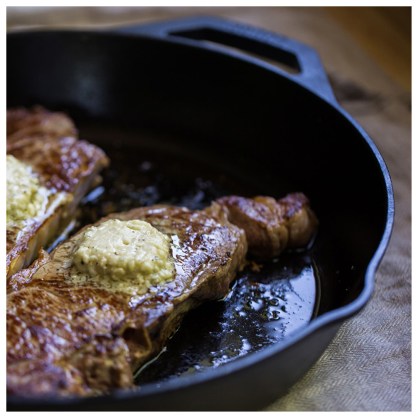 LODGE-Cast-Iron-Skillet-26,04-cm-03
