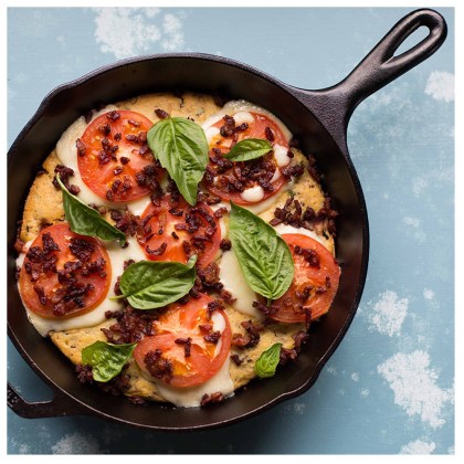 LODGE-Cast-Iron-Skillet-26,04-cm-04