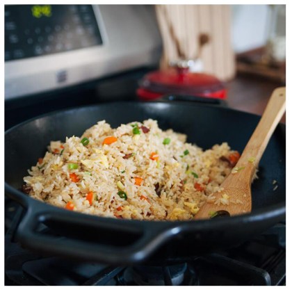 LODGE Cast Iron Wok 33.56 cm