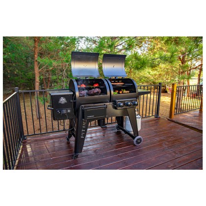Pit Boss Combo Grill Pellet Gas PB1230CN Navigator
