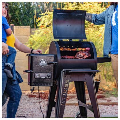 Pit Boss Wood Pellet Grill PB550 Navigator