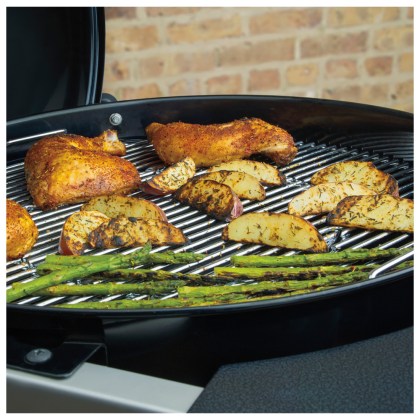 WEBER PERFOMER 57cm Black