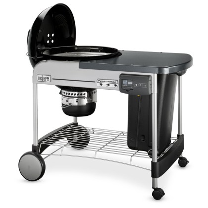 WEBER PERFOMER Deluxe 57cm Black