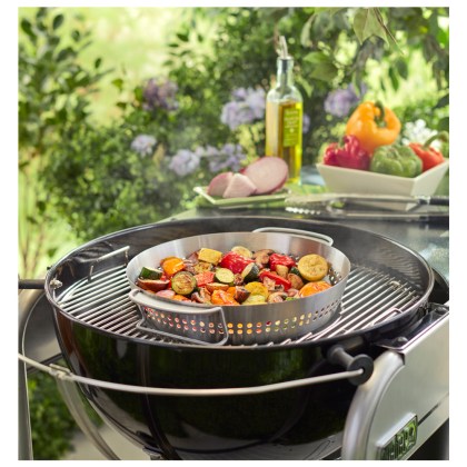 WEBER-SS-Gurmet-Poultry-Roaster-07