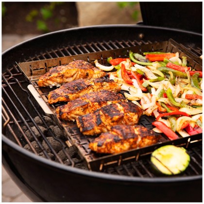 Weber Charcoal Grill Master-Touch CRAFTED 67cm - Black